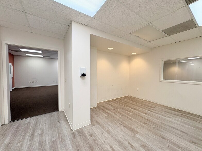 More Photos Of 45 S New York Ave, Galloway Unknown For Lease