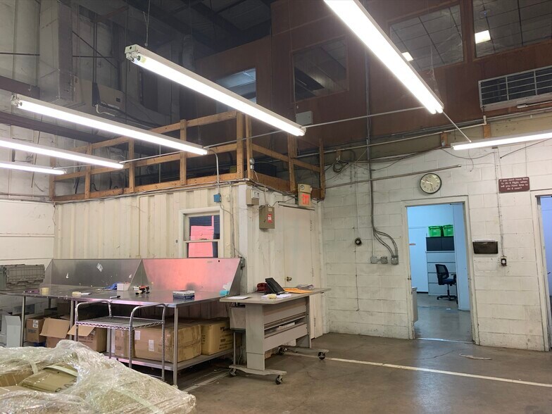 More Photos Of 3001 N 7th St, Harrisburg Warehouse For Sale