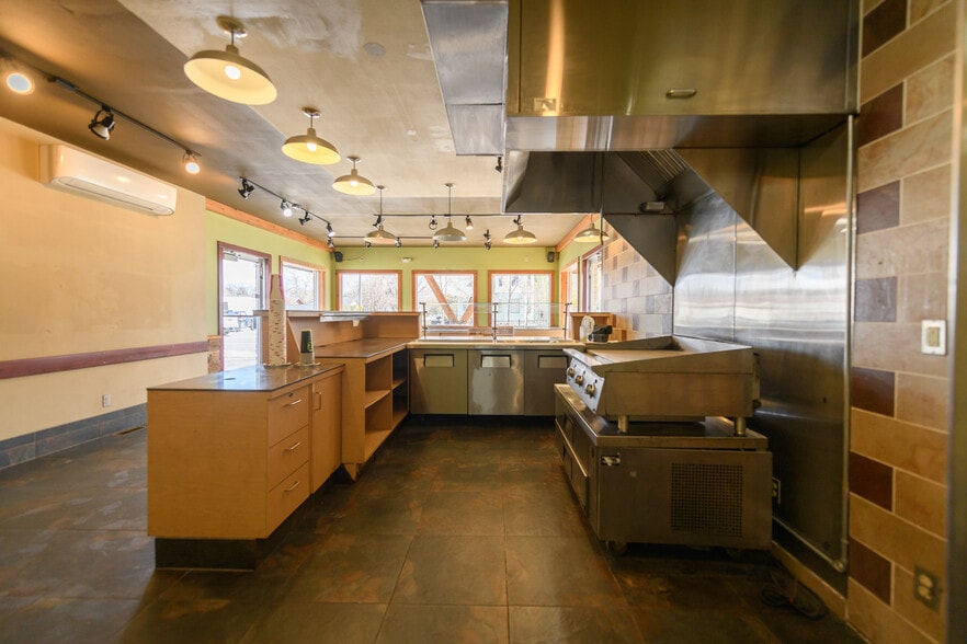 More Photos Of 613 S Atlantic St, Dillon Freestanding For Sale