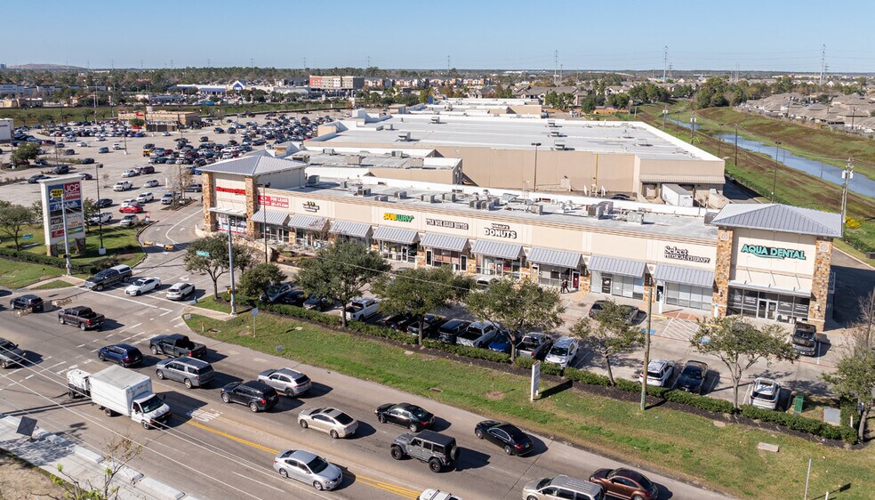 More Photos Of 15635 Wallisville Rd, Houston Unknown For Lease