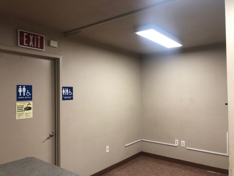 More Photos Of 3727 N 1st St, Fresno Medical For Sale