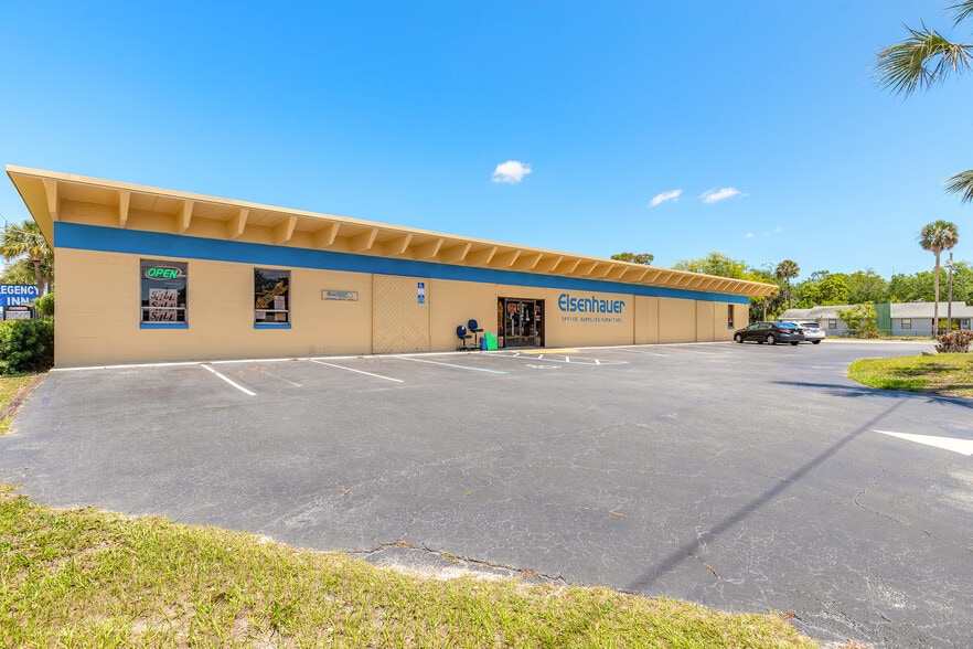 More Photos Of 601 N Ridgewood Ave, Daytona Beach Freestanding For Sale