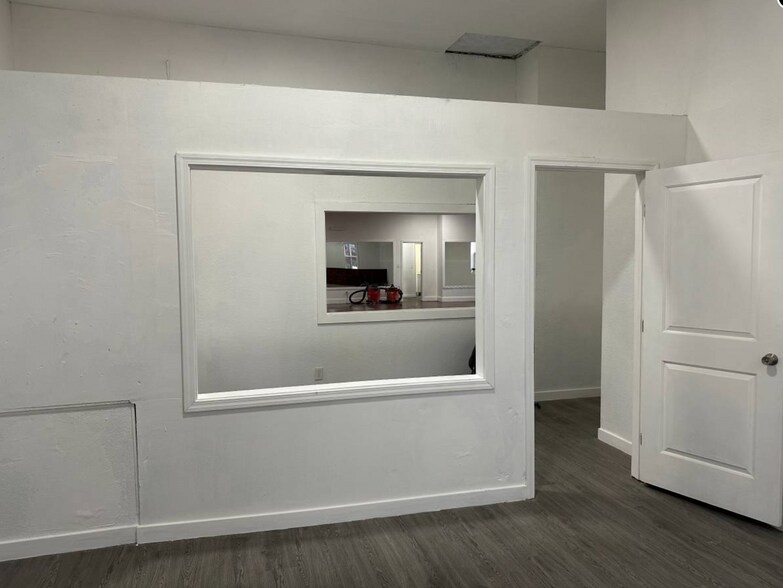 More Photos Of 5601 Rainier Ave S, Seattle General Retail For Lease