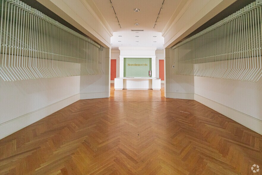 More Photos Of 23533 Mercantile Rd, Beachwood Flex For Sale