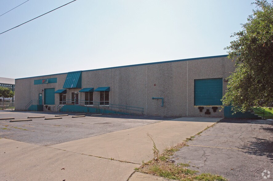 More Photos Of 4874 Olson Dr, Dallas Industrial For Sale