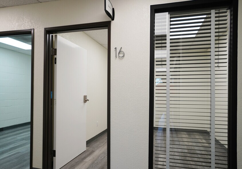 More Photos Of 2825 E Tahquitz Canyon Way, Palm Springs Medical For Sale