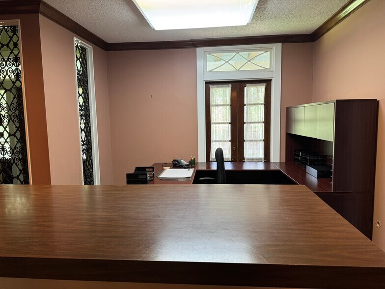 More Photos Of 5047 Highway 1, Napoleonville Office For Sale