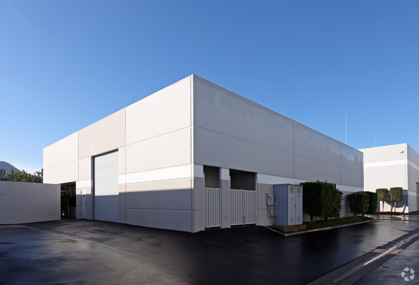 More Photos Of 838 Calle Plano, Camarillo Warehouse For Sale