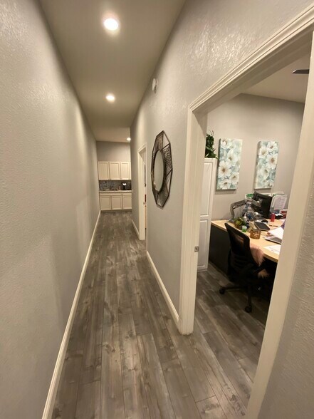 More Photos Of 8417 Washington Blvd, Roseville Warehouse For Sale