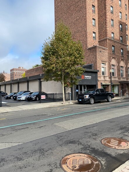 Primary Photo Of 160 Fairfield Ave, Bridgeport Freestanding For Sale