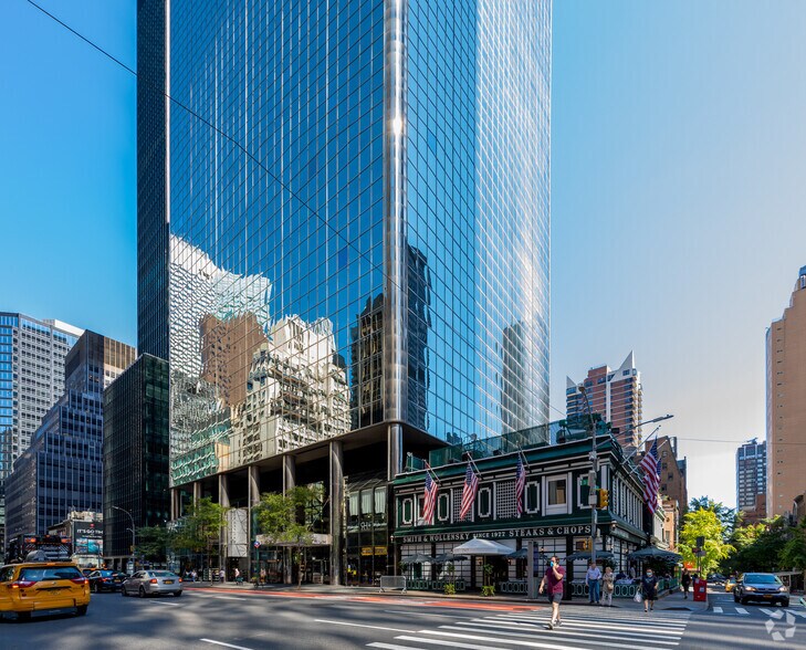 More Photos Of 805 Third Ave, New York Office For Lease