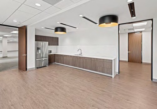 More Photos Of 1901 Babcock Rd, San Antonio Medical For Sale