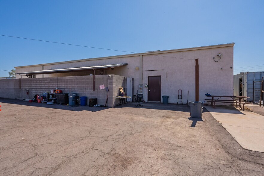 More Photos Of 4205 W Glenrosa Ave, Phoenix Warehouse For Lease