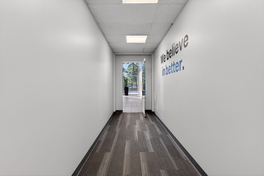 More Photos Of 26622 Woodward Ave, Royal Oak Office For Lease
