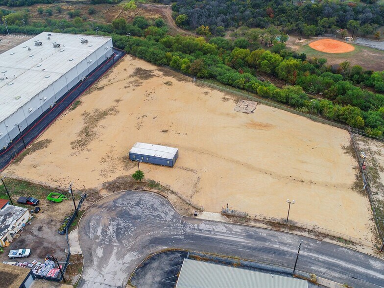 More Photos Of 9711 Cobb St, San Antonio Land For Sale