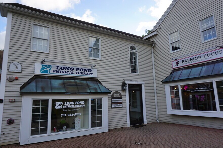More Photos Of 31 Schoosett St, Pembroke Office For Lease