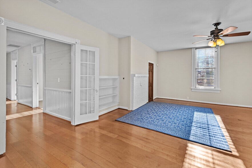 More Photos Of 90 E Moreno St, Buford Office Residential For Sale