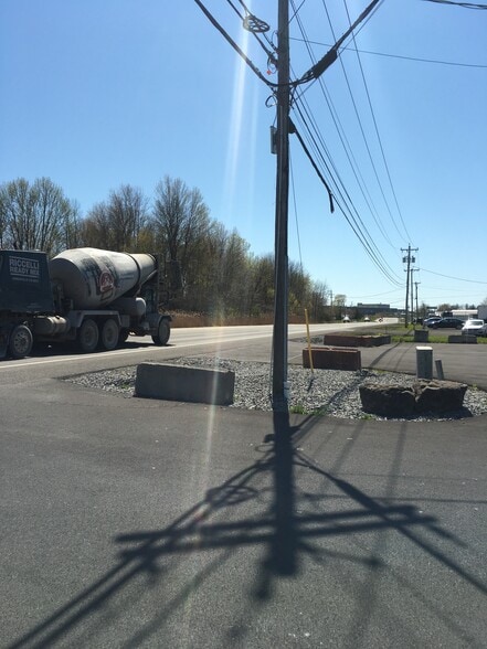 More Photos Of 6263 Taft Rd, Syracuse Warehouse For Lease