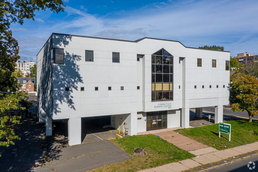 More Photos Of 81 Gillett St, Hartford Office For Sale