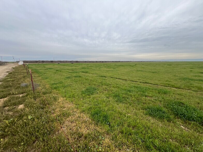 More Photos Of 12678 CA-33 hwy, Lost Hills Land For Sale