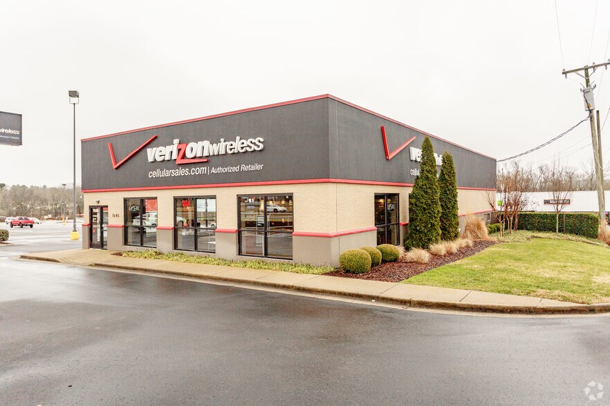 More Photos Of 7615 Highway 70 S, Nashville Unknown For Lease