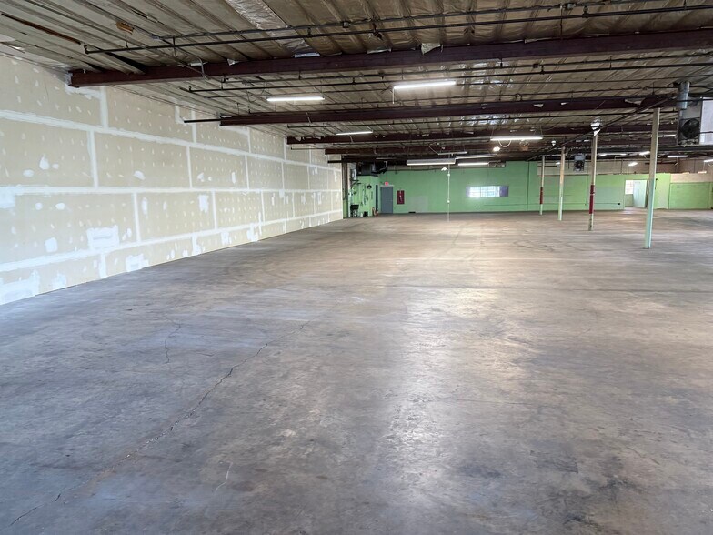 More Photos Of 616 Nolan Ave, Morrisville Warehouse For Lease