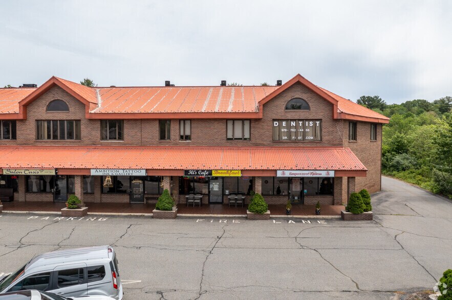 More Photos Of 435 Newbury St, Danvers Storefront For Lease