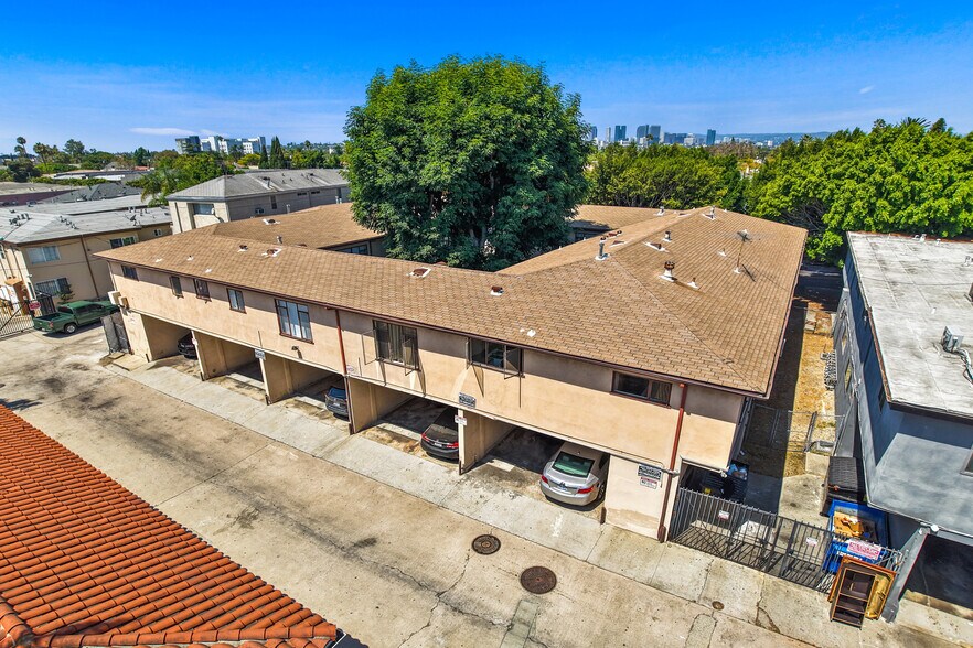 More Photos Of 1118 S Fairfax Ave, Los Angeles Apartments For Sale