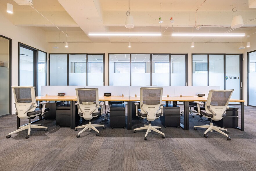 More Photos Of 121 Perimeter Ctr W, Atlanta Coworking Space