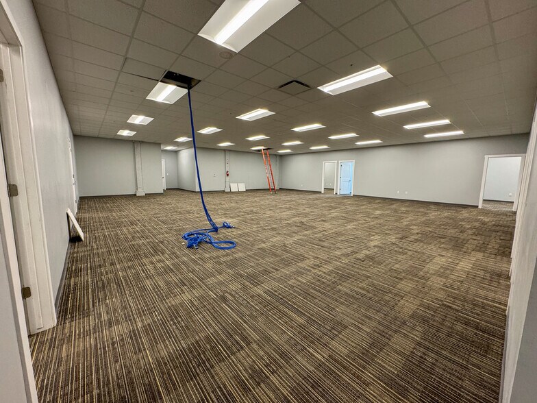 More Photos Of 90 S Garnet St, Tooele Warehouse For Lease