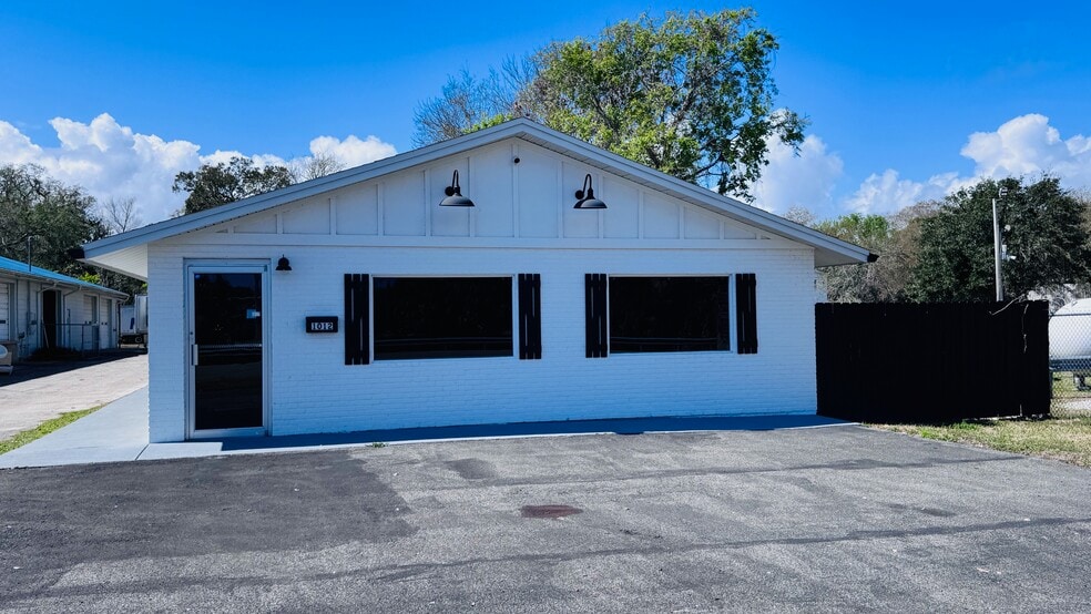 More Photos Of 1012 N Nova Rd, Daytona Beach Industrial For Sale