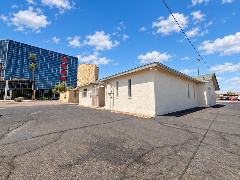 More Photos Of 205 E Osborn Rd, Phoenix Medical For Sale