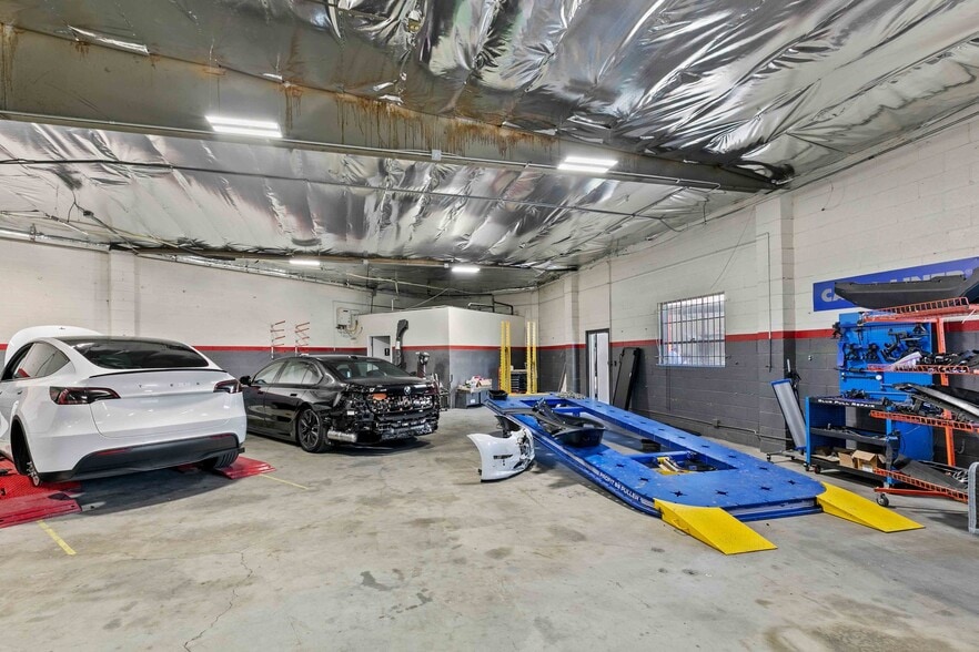 More Photos Of 7400 San Fernando Rd, Sun Valley Warehouse For Sale