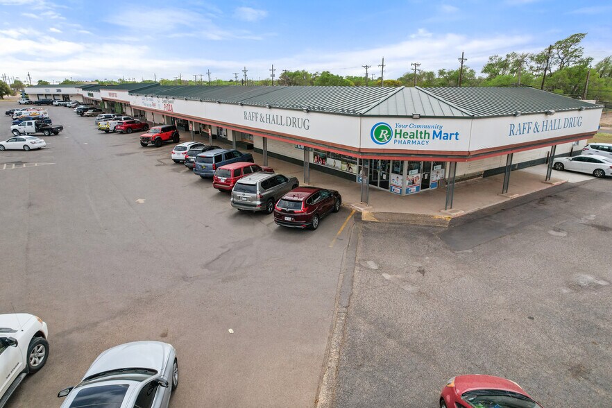 More Photos Of 3400 Blk Of Ave H, Lubbock Unknown For Lease