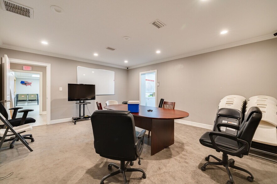 More Photos Of 9914 State Road 52, Hudson Warehouse For Sale