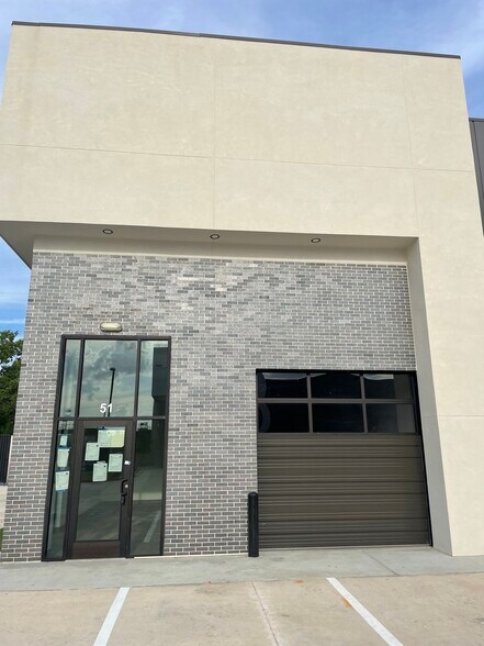 More Photos Of 4215 S Main St, Stafford Showroom For Sale