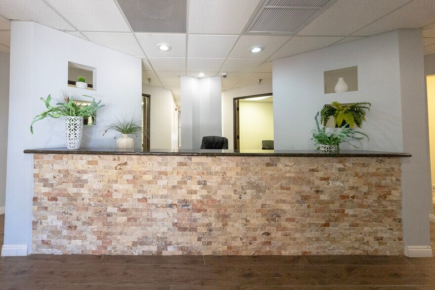 More Photos Of 5430 W Sahara Ave, Las Vegas Office For Lease
