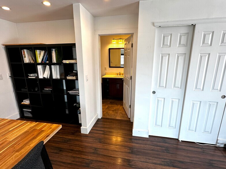 More Photos Of 5639 S Curtice St, Littleton Office For Lease