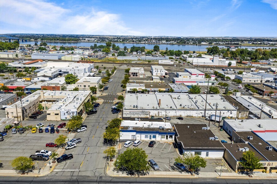More Photos Of 11 S Cascade St, Kennewick Office For Sale
