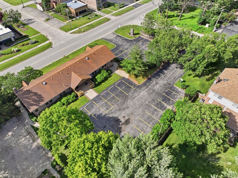 More Photos Of 8265 S Archer Ave, Willow Springs Medical For Sale