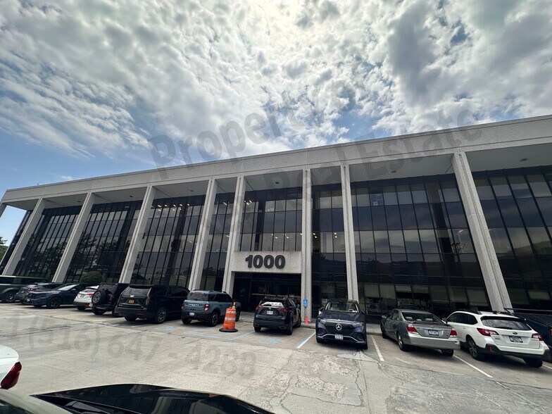More Photos Of 1000 Northern Blvd, Great Neck Medical For Lease