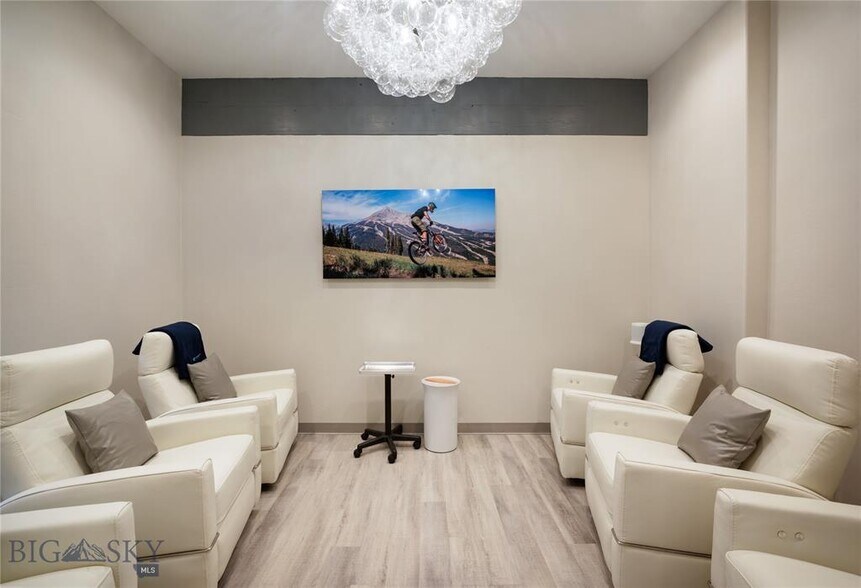 More Photos Of 32 Market Pl, Big Sky Medical For Sale