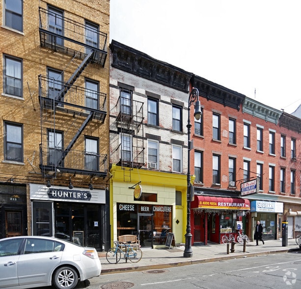 More Photos Of 215 Smith St, Brooklyn Storefront Retail Residential For Lease