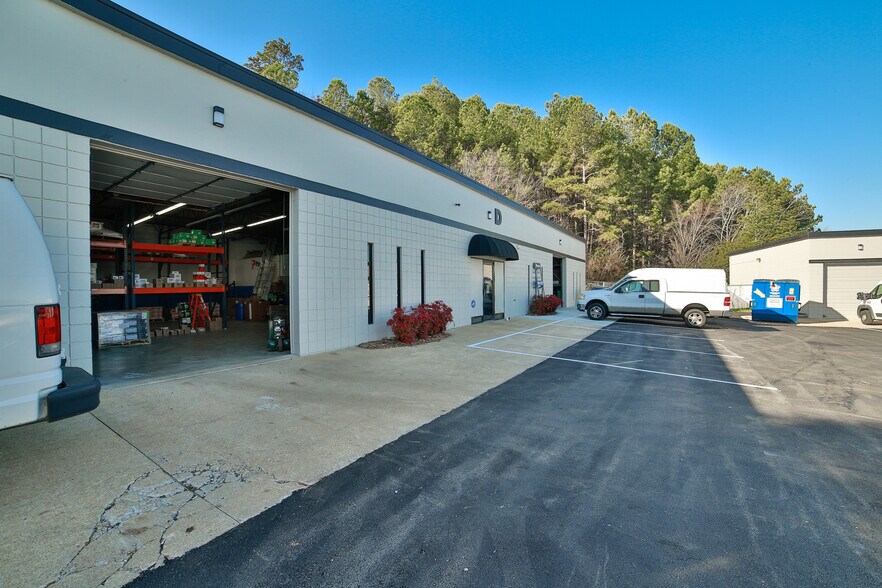 More Photos Of 6234 Perimeter Dr, Chattanooga Warehouse For Sale