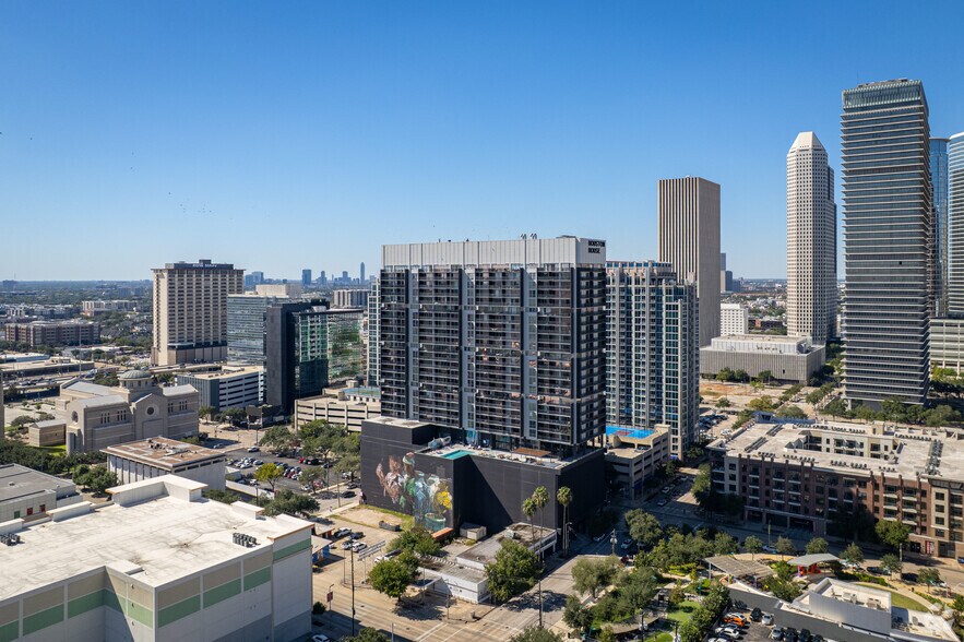 More Photos Of 1617 Fannin St, Houston Multifamily For Sale