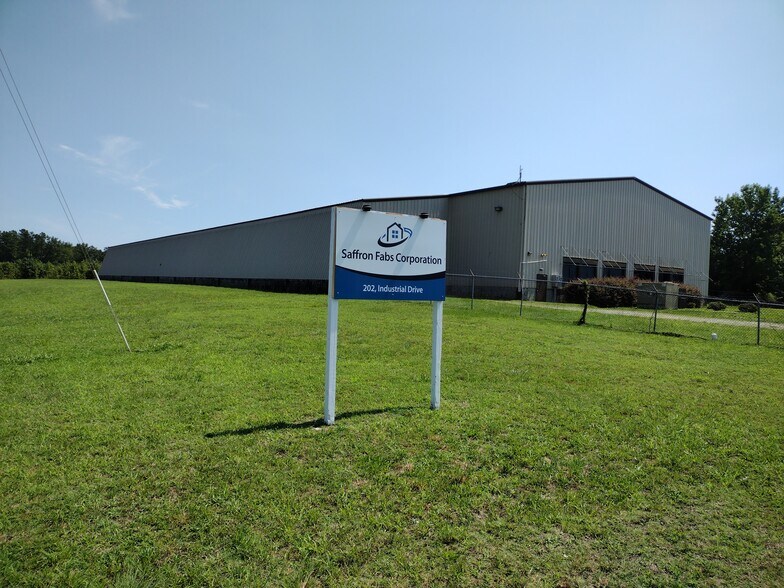 More Photos Of 202 Industrial Dr, Emporia Industrial For Sale