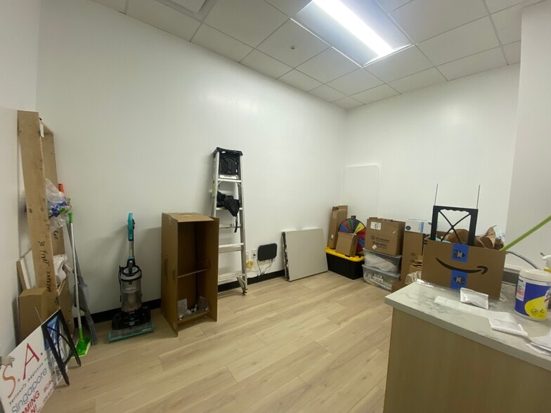 More Photos Of 17395 S Manthey Rd, Lathrop Medical For Lease