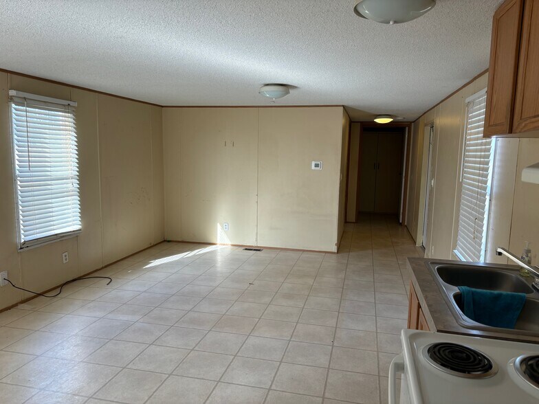 More Photos Of 7008 C R 1500, Shallowater Manufactured Housing Mobile Home Park For Sale