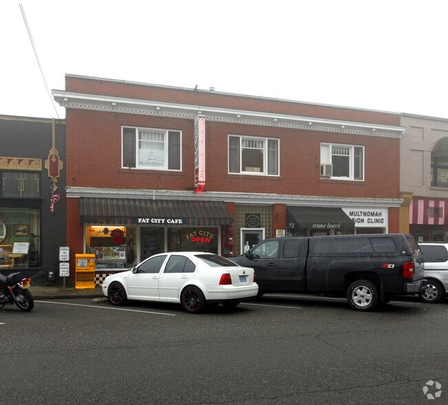 More Photos Of 7820-7826 SW Capitol Hwy, Portland Office For Lease