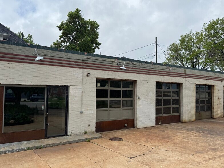 More Photos Of 3500 W 23rd Ave, Denver Auto Repair For Lease